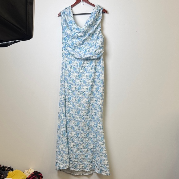 REBDOLLS FORGET ME NOT FLORAL ASYMMETRICAL MAXI BODYCON DRESS 1X - Picture 3 of 6